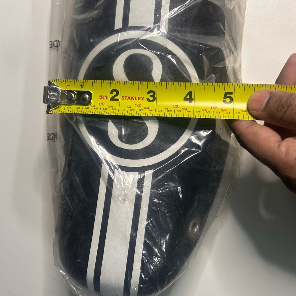Schwinn Sting-Ray bicycle seat cover - Picture 5 of 6